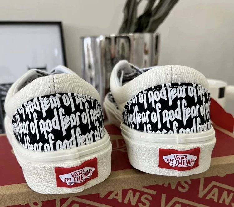 Vans board shoes, one foot low cut shoesFear of God x Vans Era 95 dx white black fog  | Supeerbuy Sp