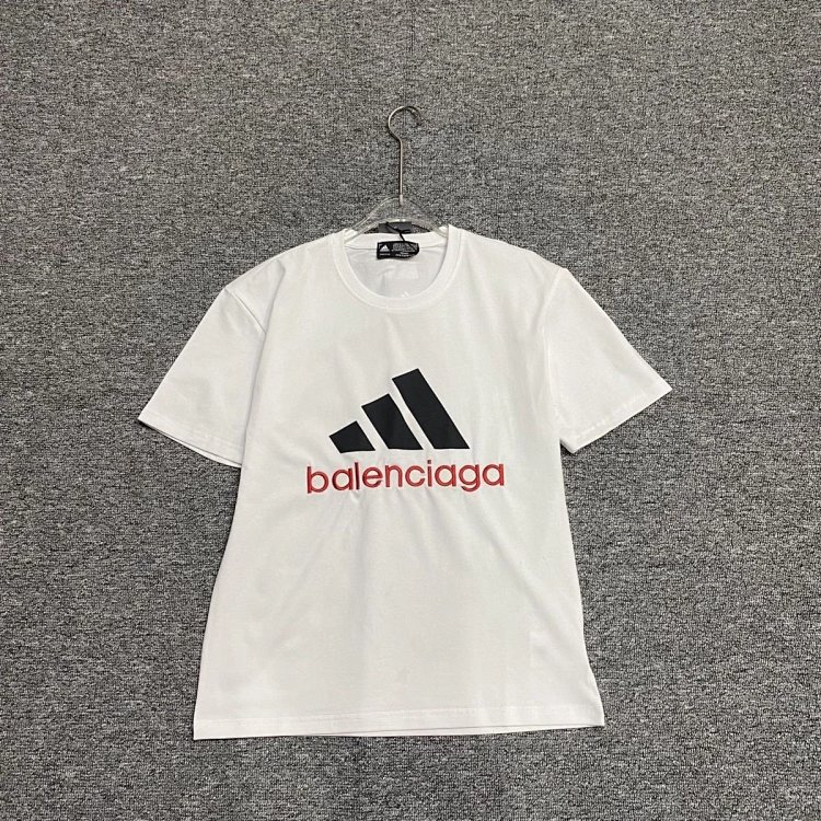 Balenciaga Adidas Joint Short Sleeve Fashion Show with Large Logo | Supeerbuy Spreadsheet