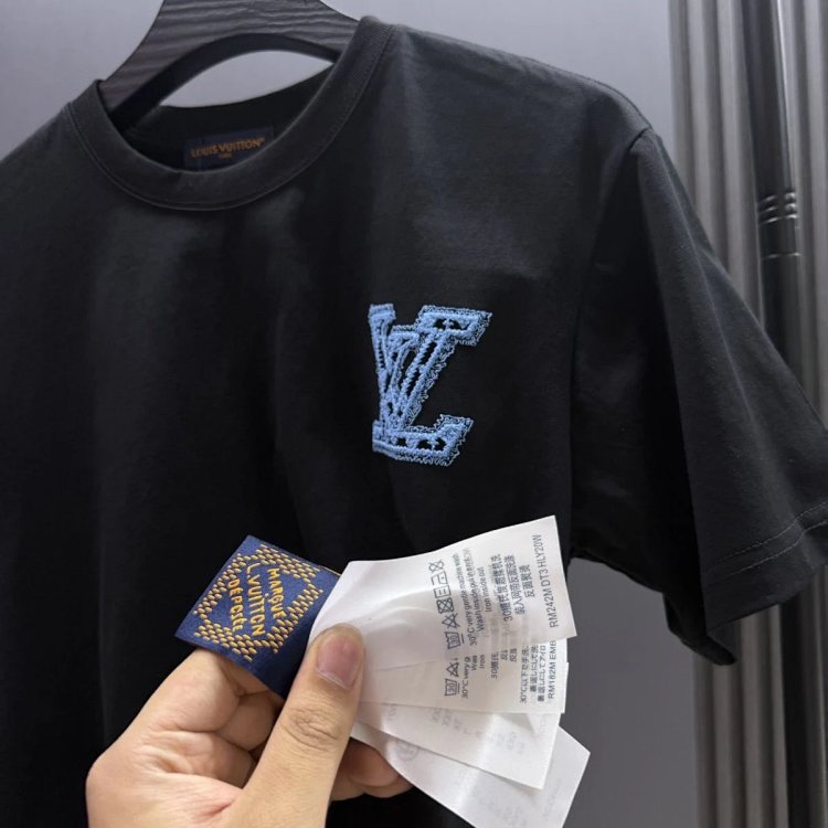 Louis Vuitton short sleeved T-shirt unisex knit top with half sleeves | Supeerbuy Spreadsheet