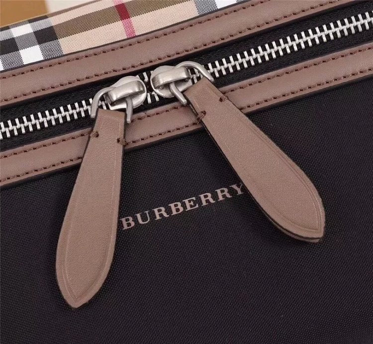 Burberry contrasting waist bag crossbody bag chest bag unisex | Supeerbuy Spreadsheet