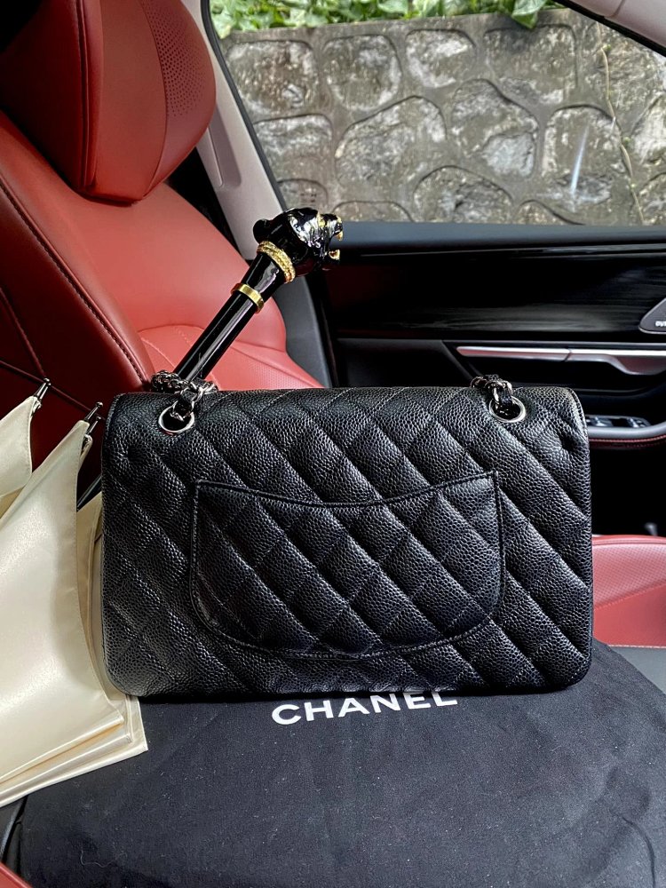 Chanel genuine leather women's bag with diamond grid chain shoulder crossbody bag | Supeerbuy Spread