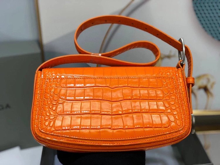 Balenciaga Crocodile Pattern Head Layer Calfskin Single Shoulder Handheld Underarm Bag Women's Bag |