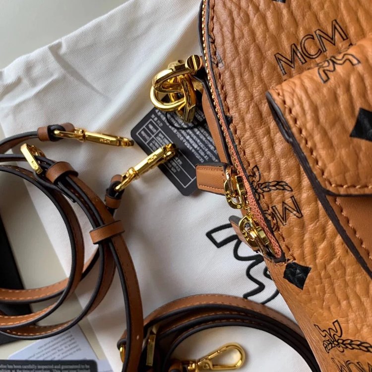MCM Women's Bag Mini Backpack Handheld Women's Bag | Supeerbuy Spreadsheet