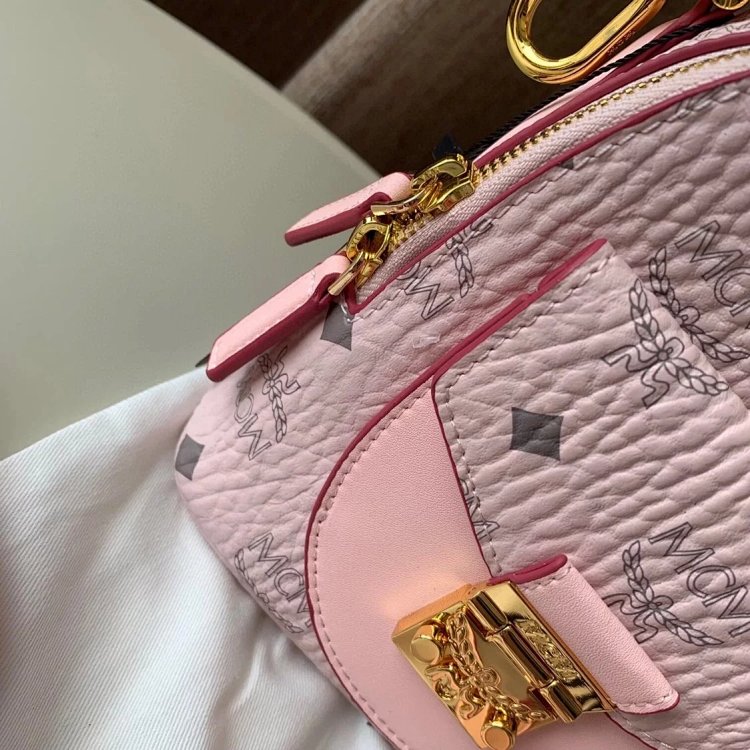 MCM Women's Bag Mini Backpack Handheld Women's Bag | Supeerbuy Spreadsheet