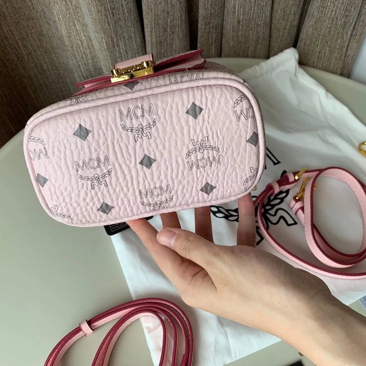 MCM Women's Bag Mini Backpack Handheld Women's Bag | Supeerbuy Spreadsheet