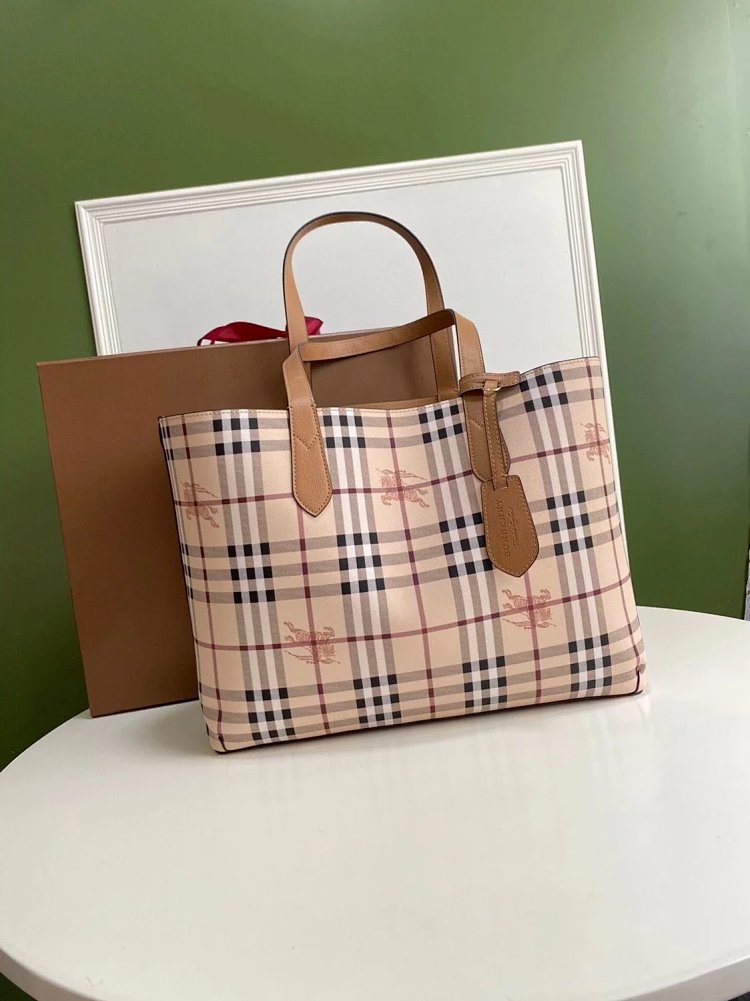 Burberry Classic Double sided Shopping Bag Lightweight Large Capacity Handbag Tote Bag Women's Bag C