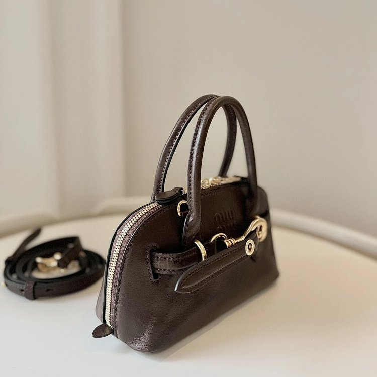 Miumiu handbag shoulder bag crossbody bag women's bag shell bag | Supeerbuy Spreadsheet