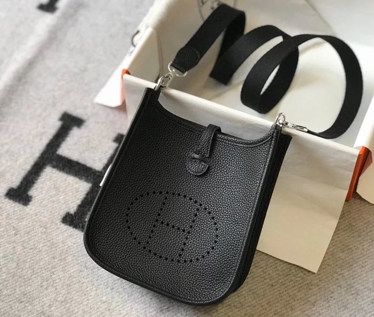 Hermes mini calf leather hollow shoulder crossbody buckle women's bag | Supeerbuy Spreadsheet