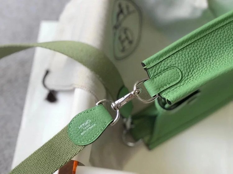 Hermes mini calf leather hollow shoulder crossbody buckle women's bag | Supeerbuy Spreadsheet