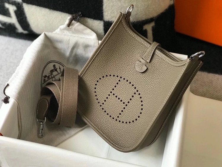 Hermes mini calf leather hollow shoulder crossbody buckle women's bag | Supeerbuy Spreadsheet