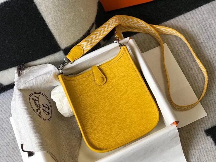 Hermes mini calf leather hollow shoulder crossbody buckle women's bag | Supeerbuy Spreadsheet