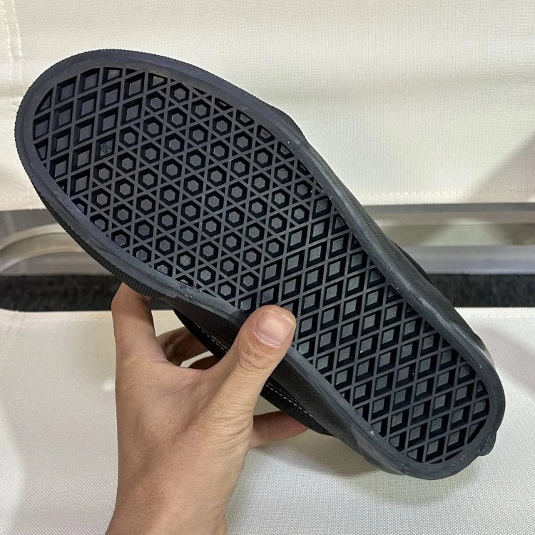 VANS  Black Warrior Starry Sky Bread Shoes | Supeerbuy Spreadsheet