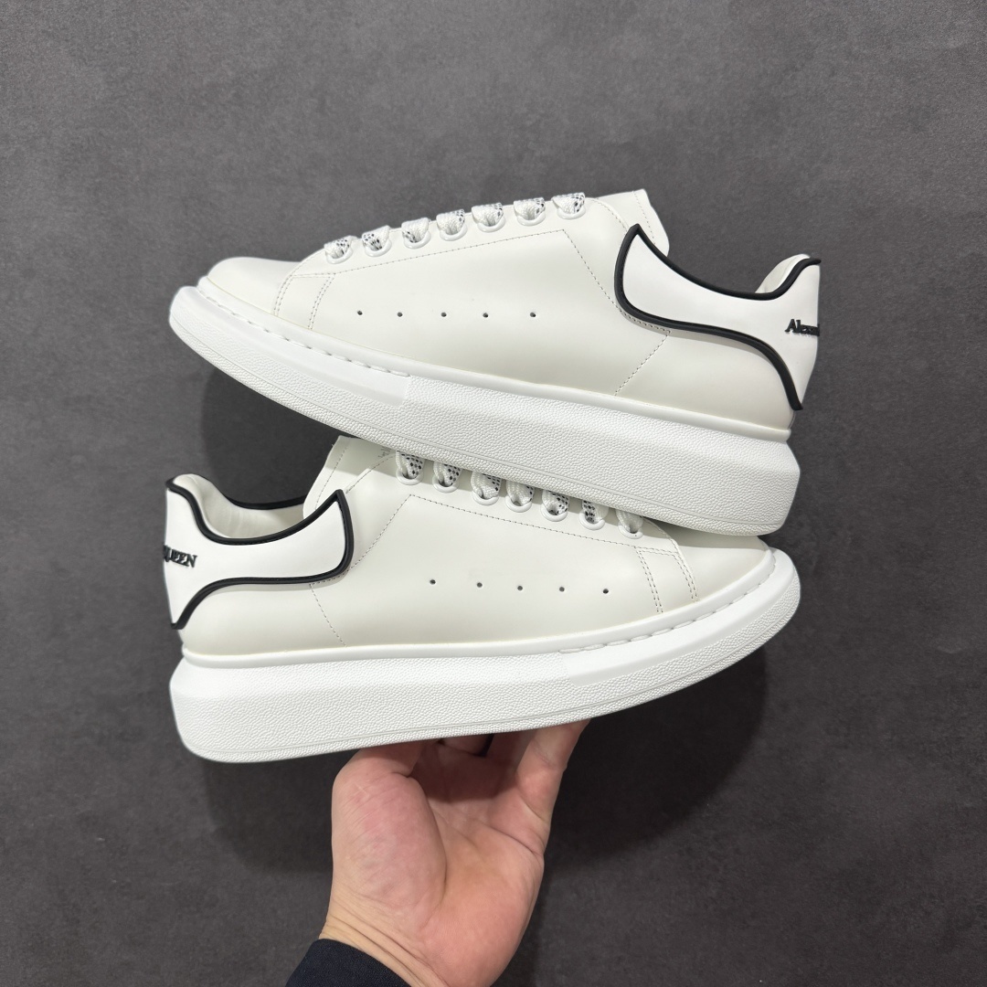 Alexander McQueen Sneaker SH528147