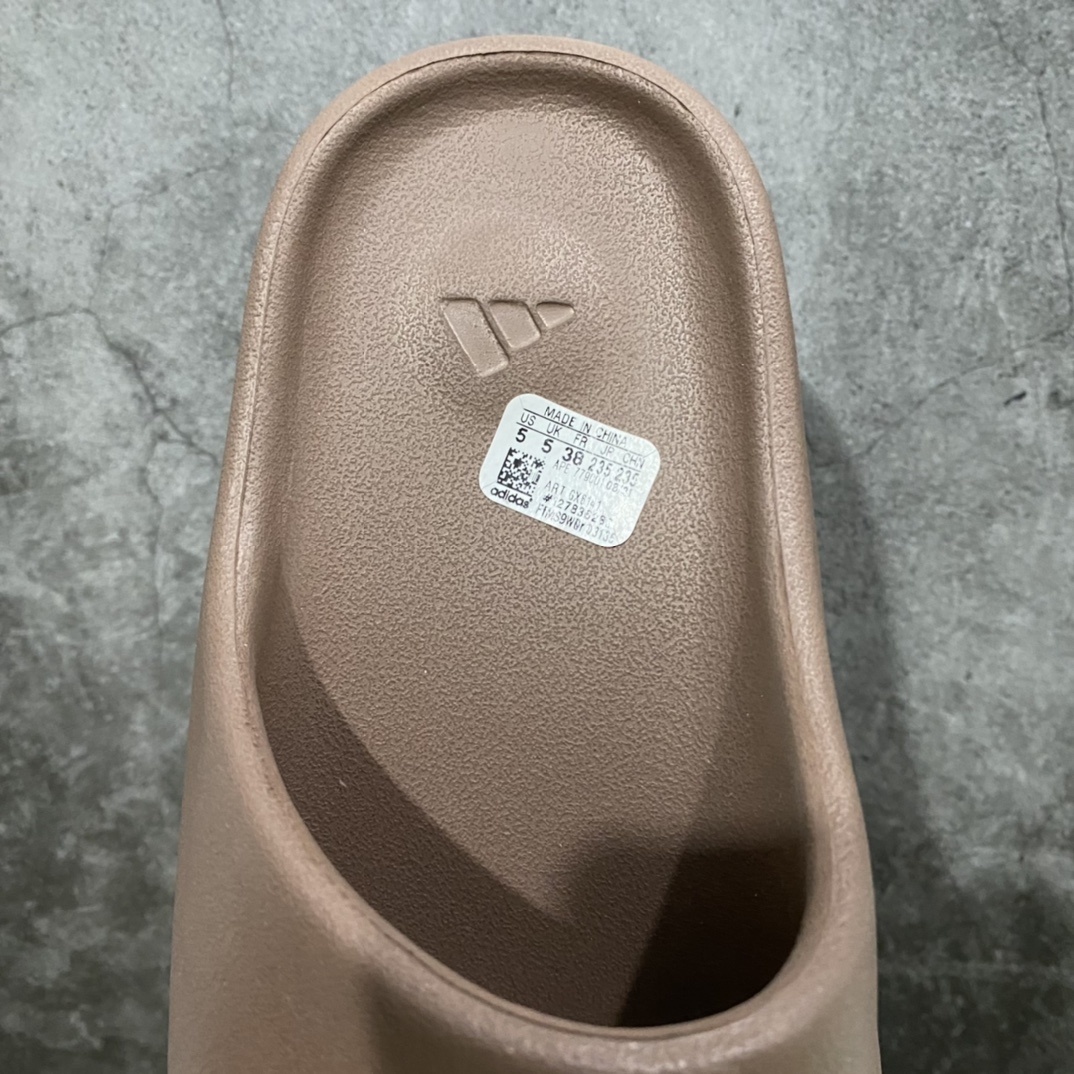 Adidas slippers T538018 | Supeerbuy Spreadsheet