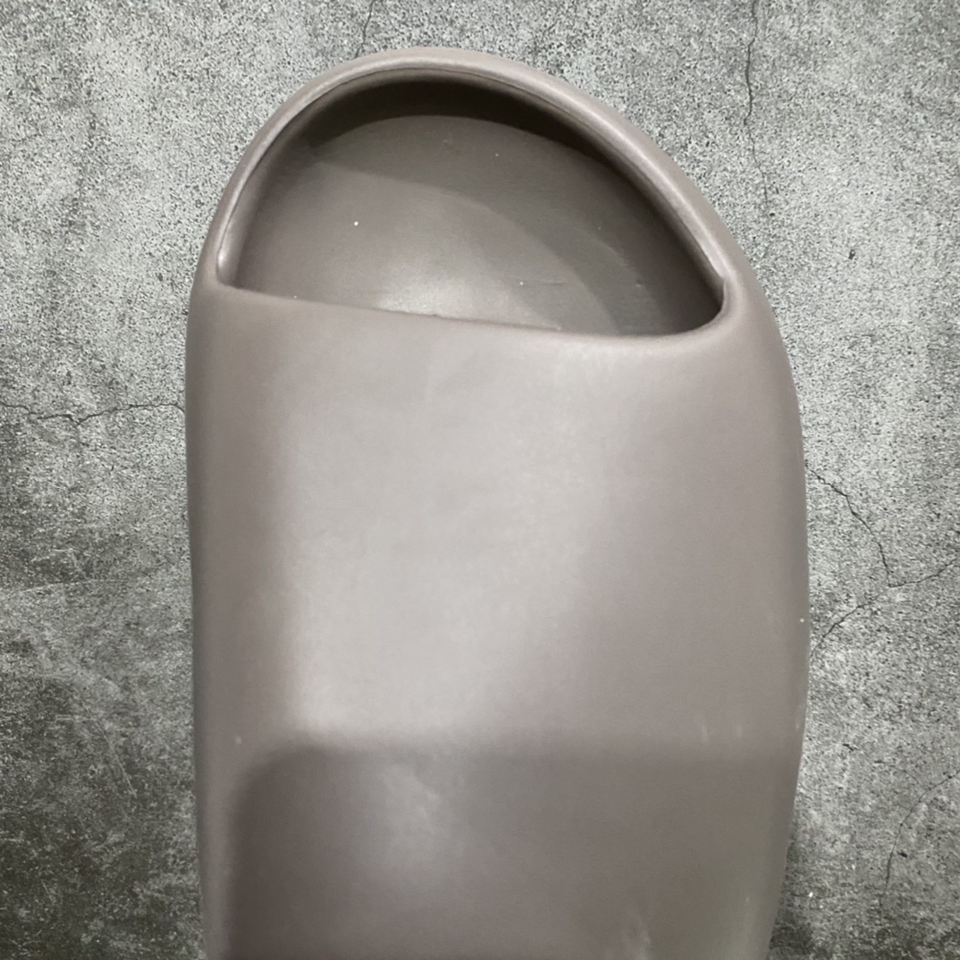 Adidas slippers T538021 | Supeerbuy Spreadsheet