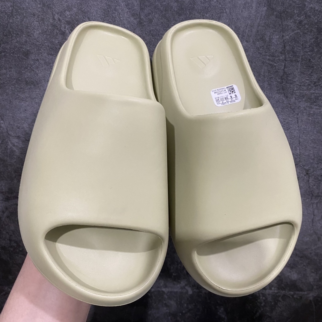 Adidas slippers T538022