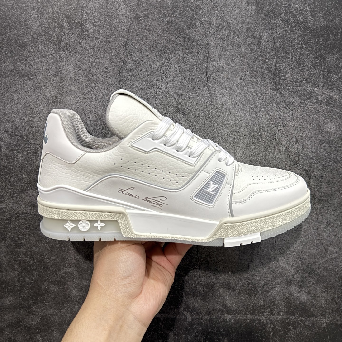 Louis Vuitton  Trainer Sneaker T538002 | Supeerbuy Spreadsheet