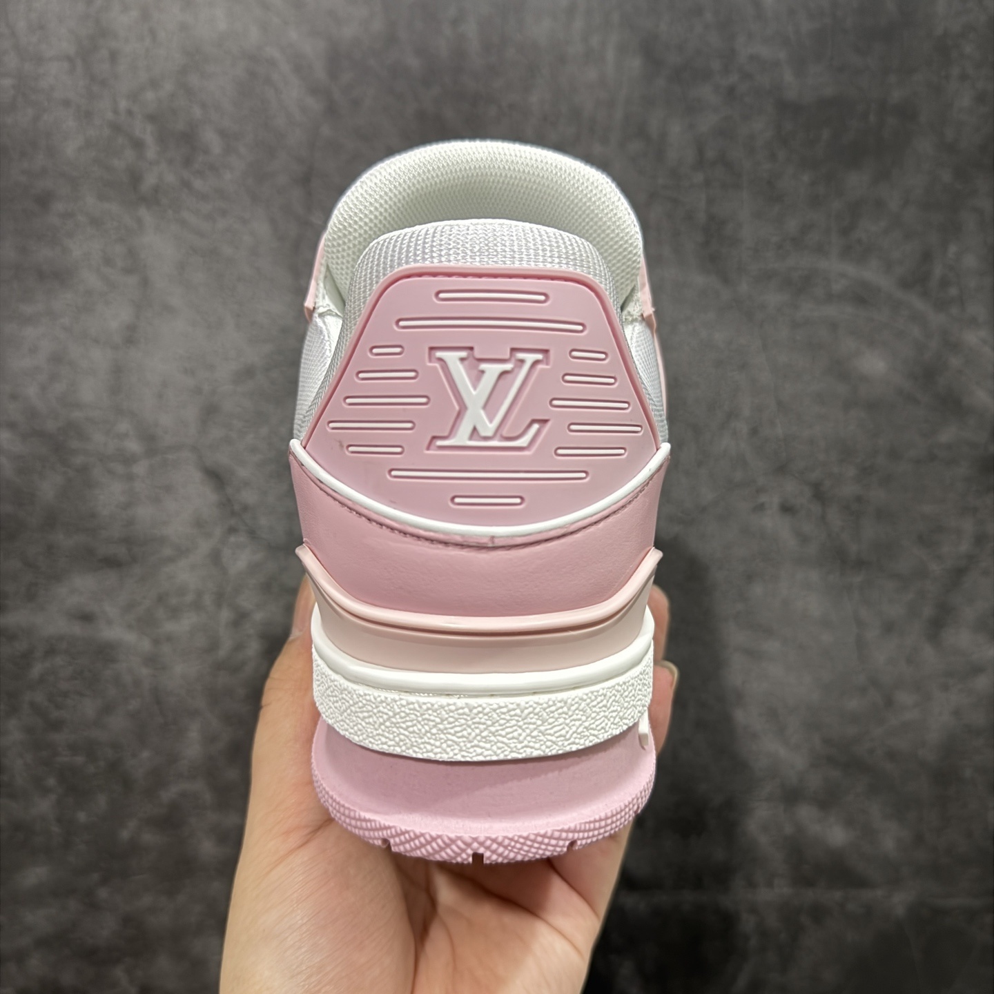 Louis Vuitton  Trainer Sneaker T538005 | Supeerbuy Spreadsheet