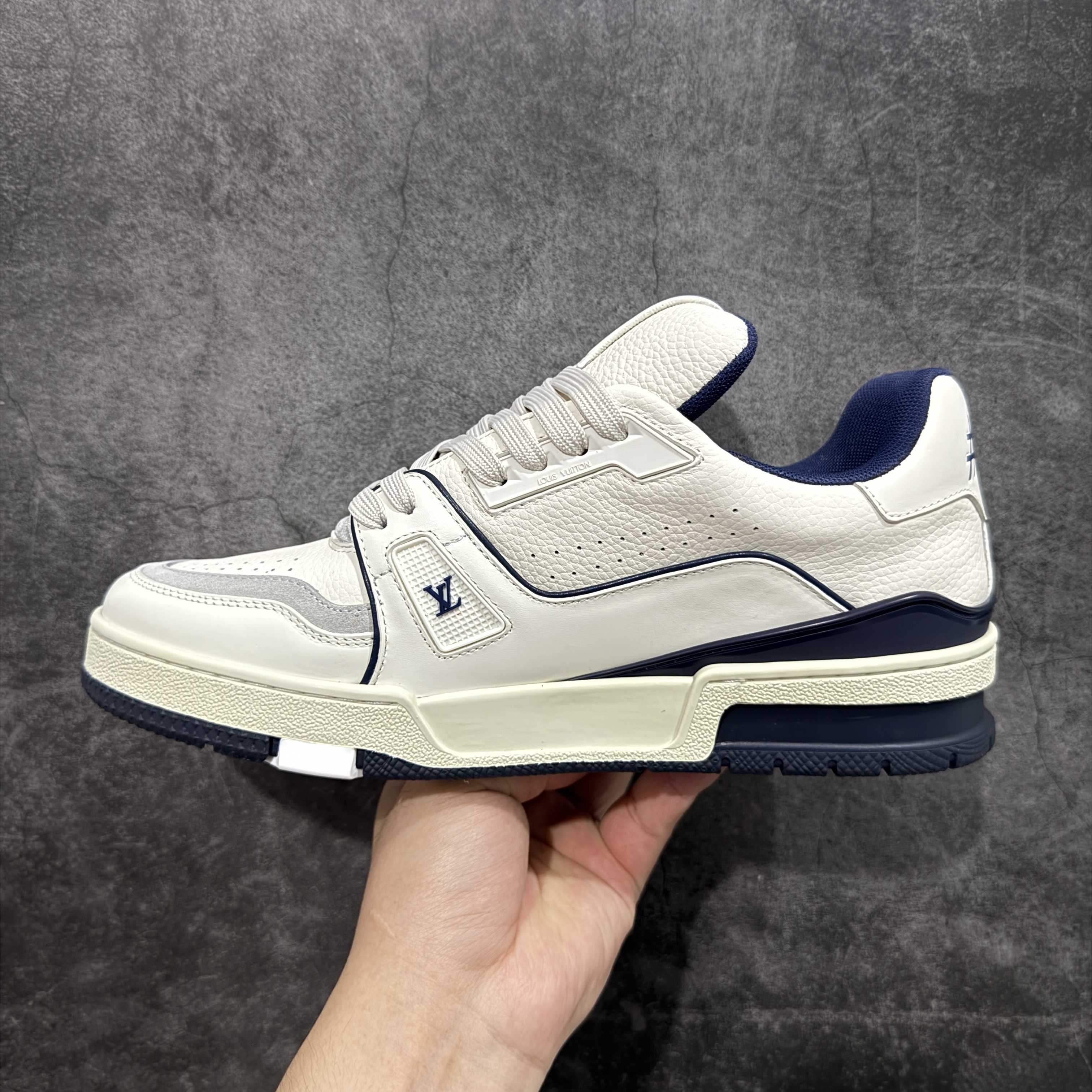 Louis Vuitton  Trainer Sneaker T538006 | Supeerbuy Spreadsheet