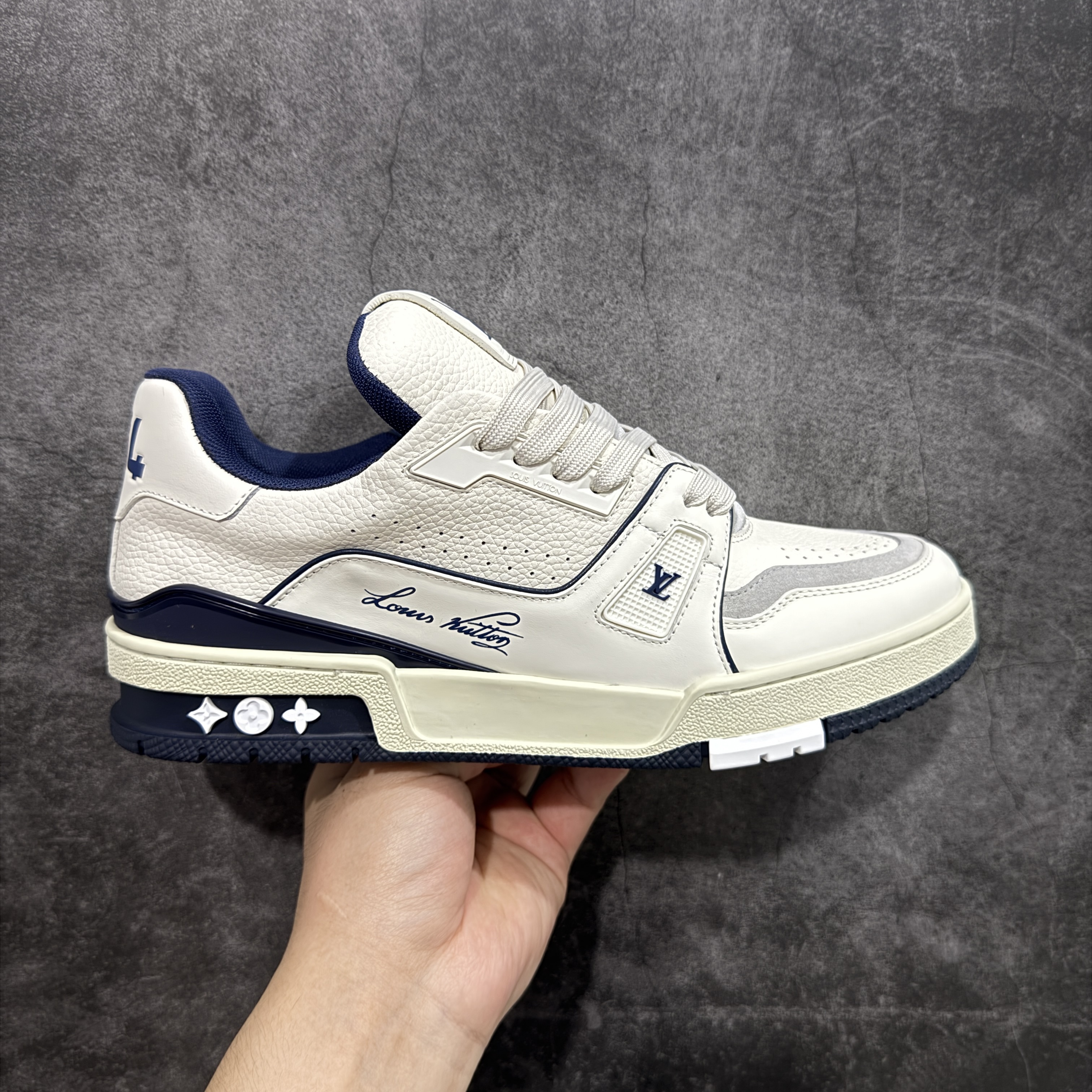Louis Vuitton  Trainer Sneaker T538006 | Supeerbuy Spreadsheet