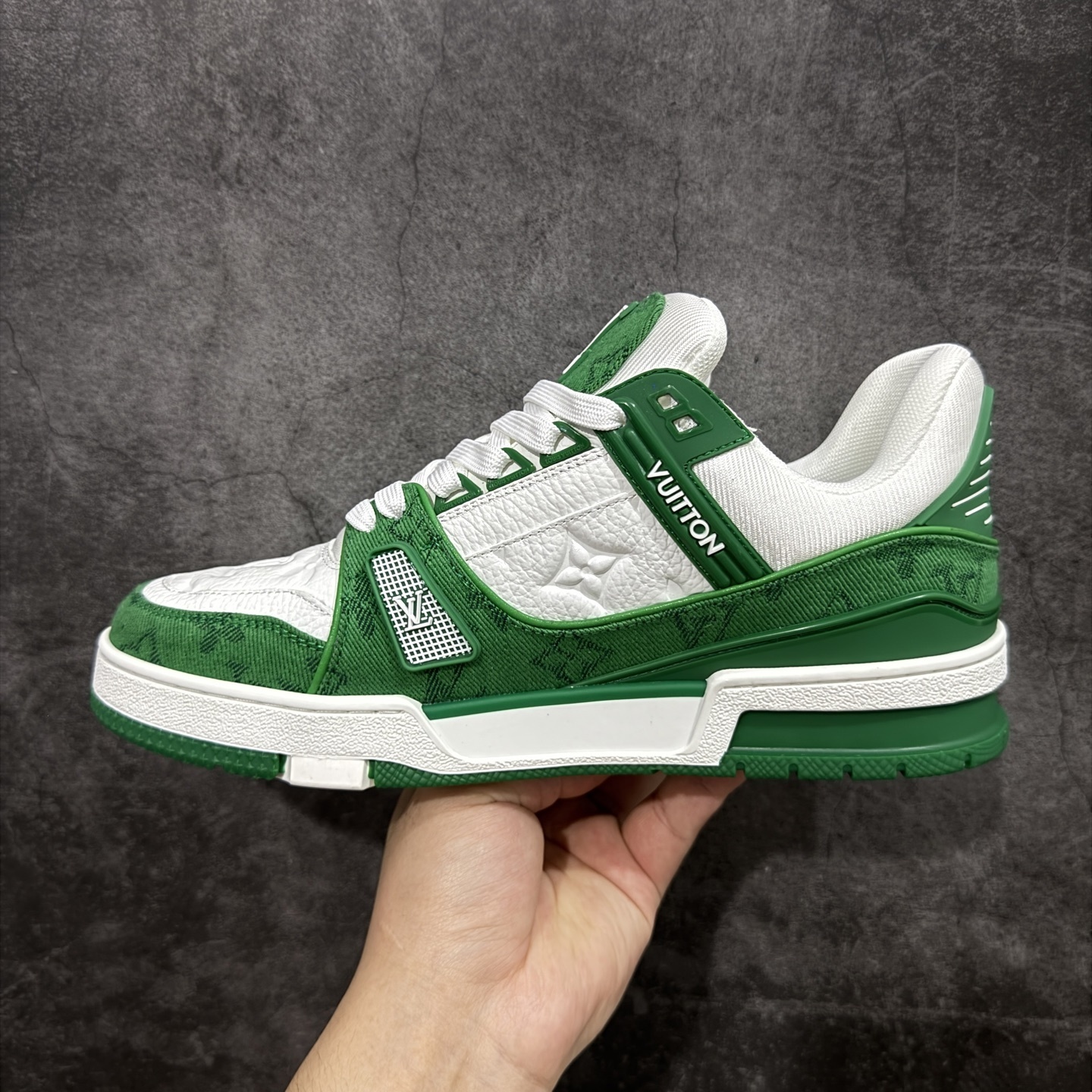 Louis Vuitton Trainer Sneaker T538009 | Supeerbuy Spreadsheet
