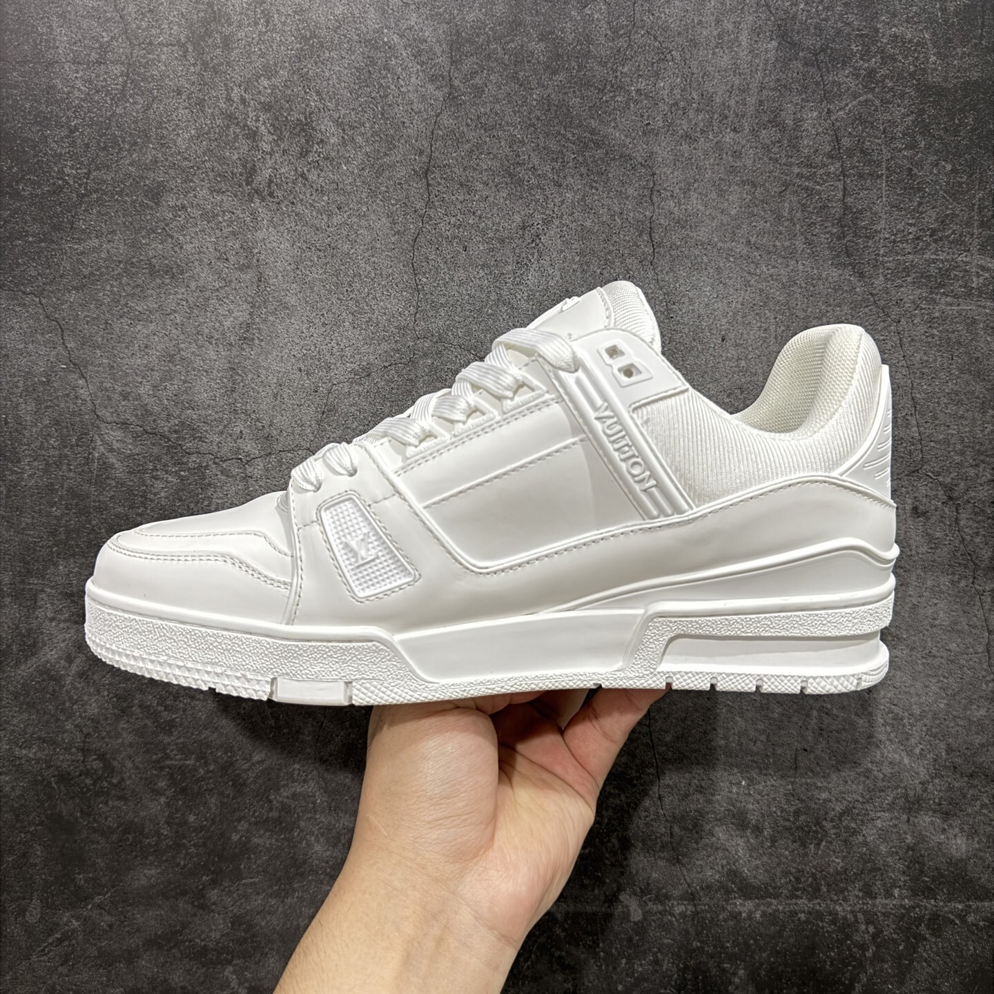 Louis Vuitton Trainer Sneaker T538008 | Supeerbuy Spreadsheet