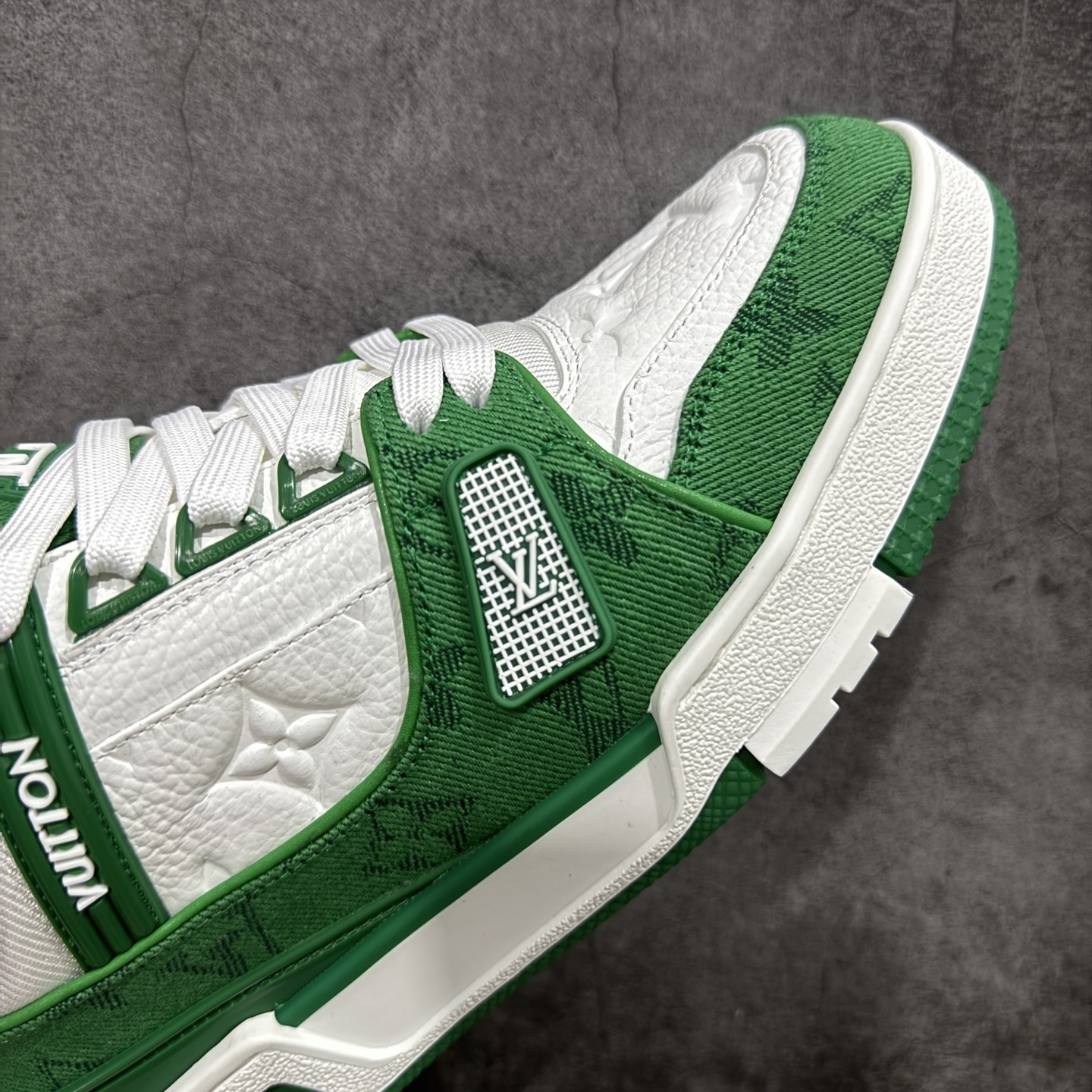Louis Vuitton Trainer Sneaker T538009 | Supeerbuy Spreadsheet