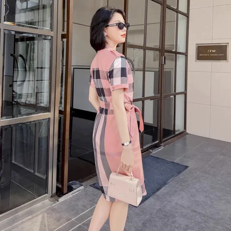 Burberry  British style casual mid length shirt skirt with floral patterns | Supeerbuy Spreadsheet